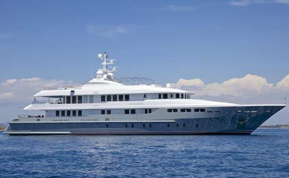 charter a sailing or motor luxury yacht o ceanos thumbnail