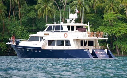 charter a sailing or motor luxury yacht miss kulani thumbnail