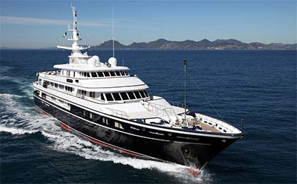 charter a sailing or motor luxury yacht virginian thumbnail