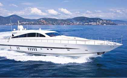 charter a sailing or motor luxury yacht doha thumbnail