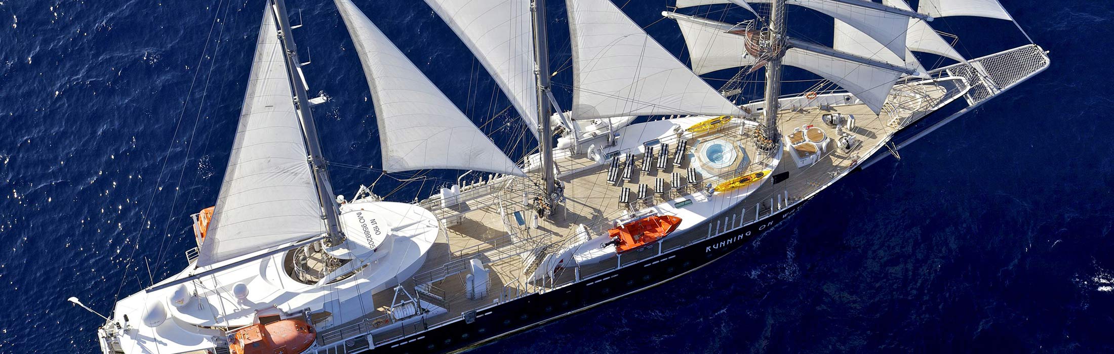 luxury yacht charter destinations mediterranean greece santorini main slider 1 5