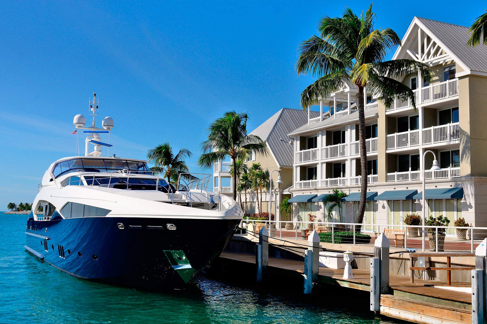 living on a yacht in florida