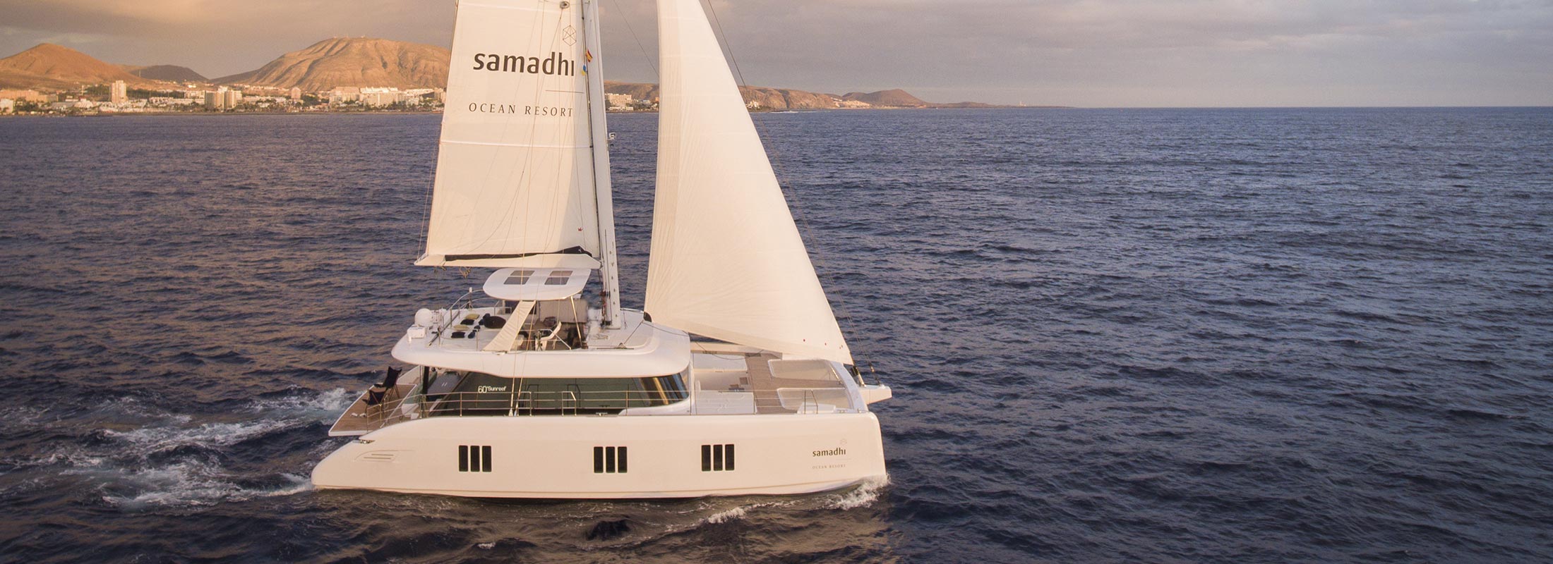 Samadhi-sailing-catamaran-charter-a-yacht-slider-1.jpg