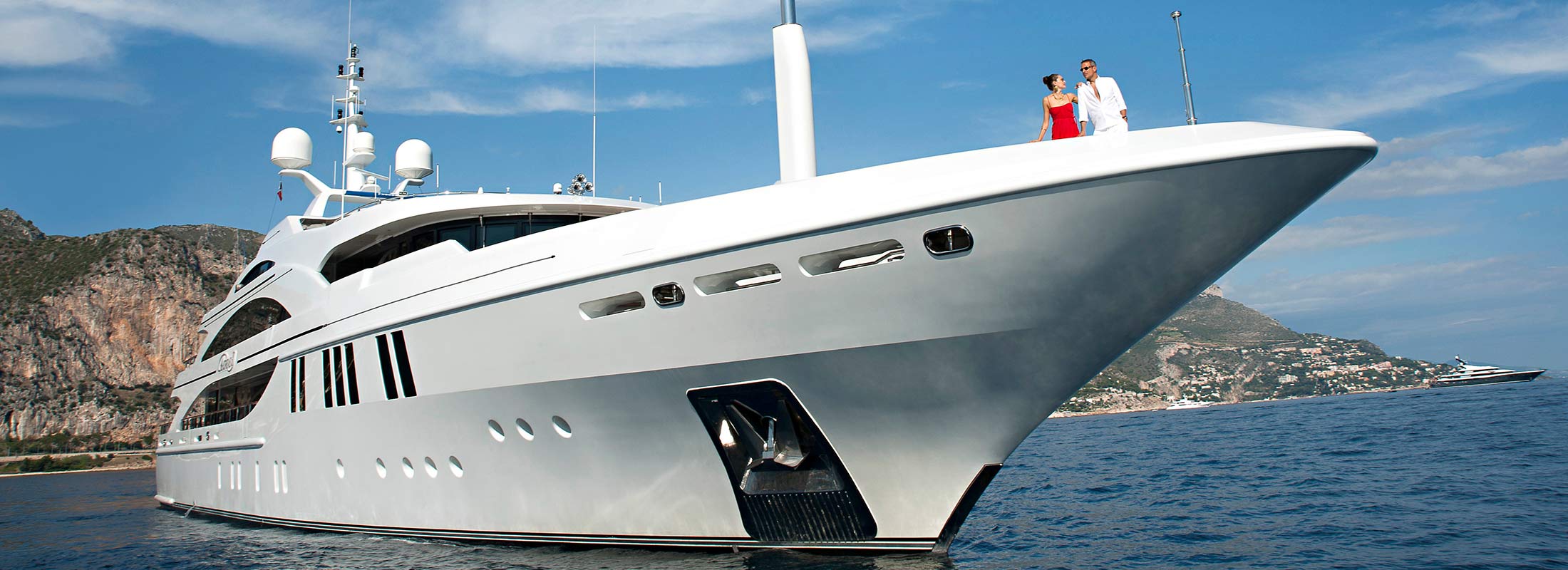 Andreas-L-Motor-Yacht-for-charter-slider-02.jpg
