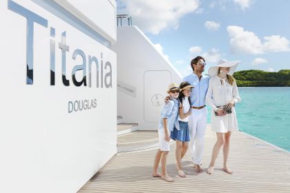 motor yacht titania crew